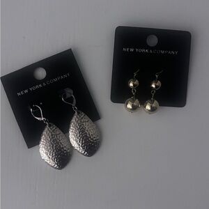 3/20$ NWT New York & Company Textured Silver and Gold Ball Earrings